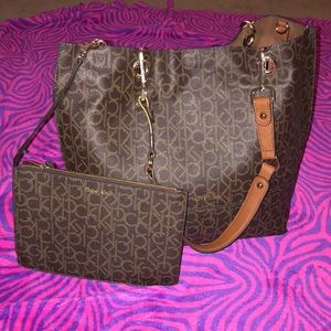 Calvin Klein Sonoma reversible tote w pouch